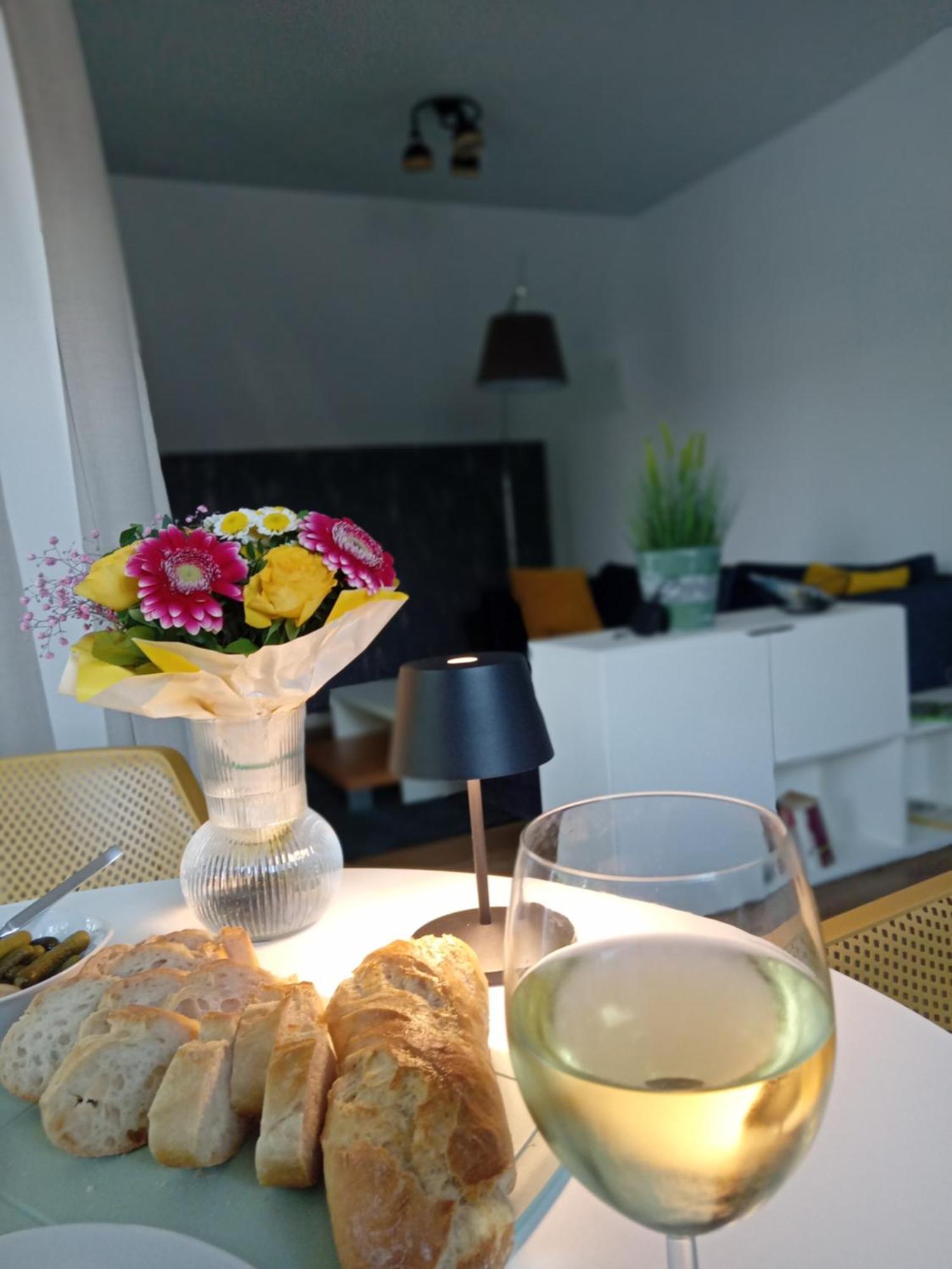 Apartmenthaus Am Kaiser-Wilhelm-Park 代特莫尔德 外观 照片
